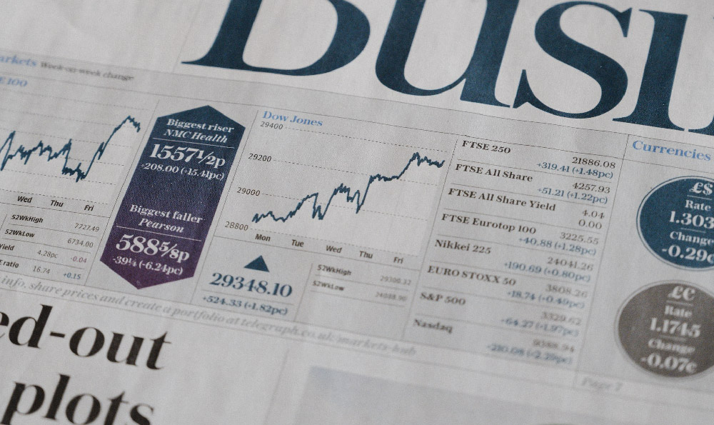 比特币ETF与去中心化金融(DeFi)的关系是什么?